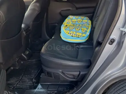 Toyota Highlander 2024 года за 34 000 000 тг. в Атырау – фото 8