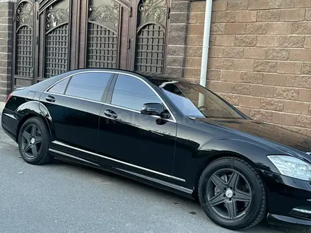 Mercedes-Benz S 500 2007 года за 7 700 000 тг. в Тараз – фото 5