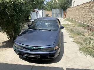 Mitsubishi Galant