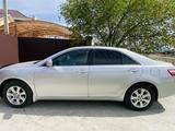 Toyota Camry 2010 года за 6 500 000 тг. в Атырау – фото 2
