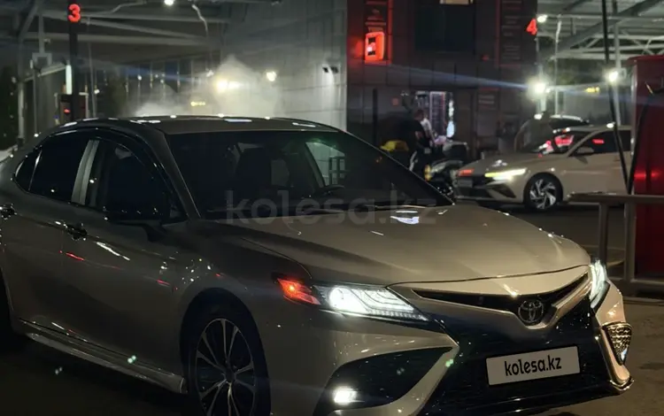 Toyota Camry 2020 годаүшін10 100 000 тг. в Алматы