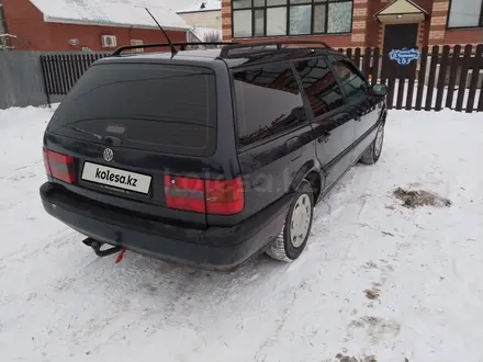 Volkswagen Passat 1994 года за 2 700 000 тг. в Переметное – фото 2