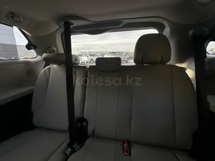Toyota Sienna 2018 года за 13 000 000 тг. в Актобе – фото 13