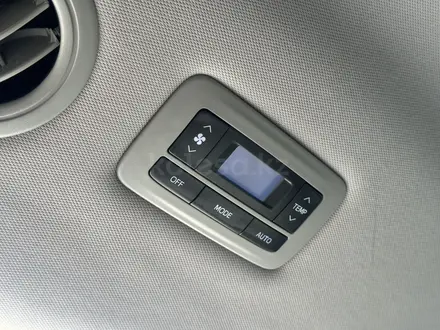 Toyota Sienna 2018 года за 13 000 000 тг. в Актобе – фото 16