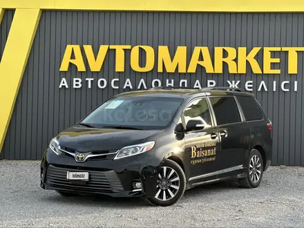 Toyota Sienna 2018 года за 13 000 000 тг. в Актобе