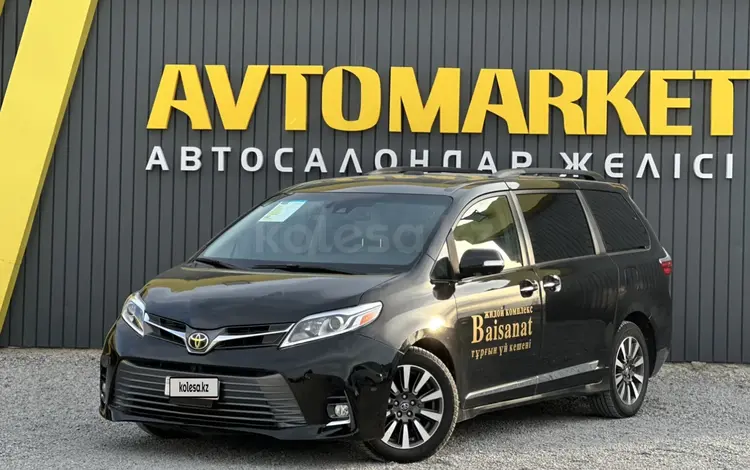 Toyota Sienna 2018 года за 13 000 000 тг. в Актобе