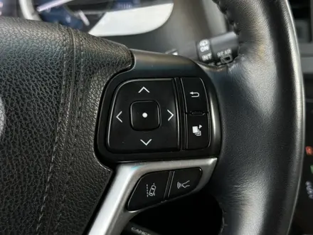 Toyota Sienna 2018 года за 13 000 000 тг. в Актобе – фото 26