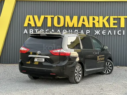 Toyota Sienna 2018 года за 13 000 000 тг. в Актобе – фото 3