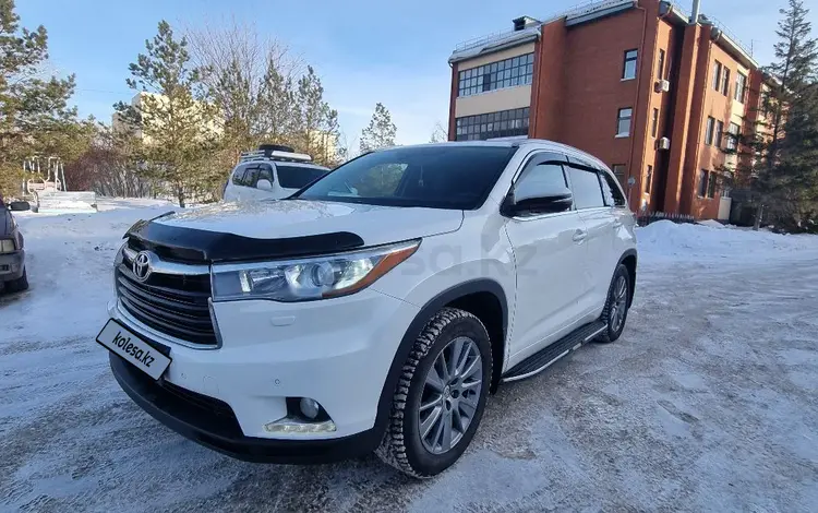 Toyota Highlander 2015 года за 15 200 000 тг. в Астана