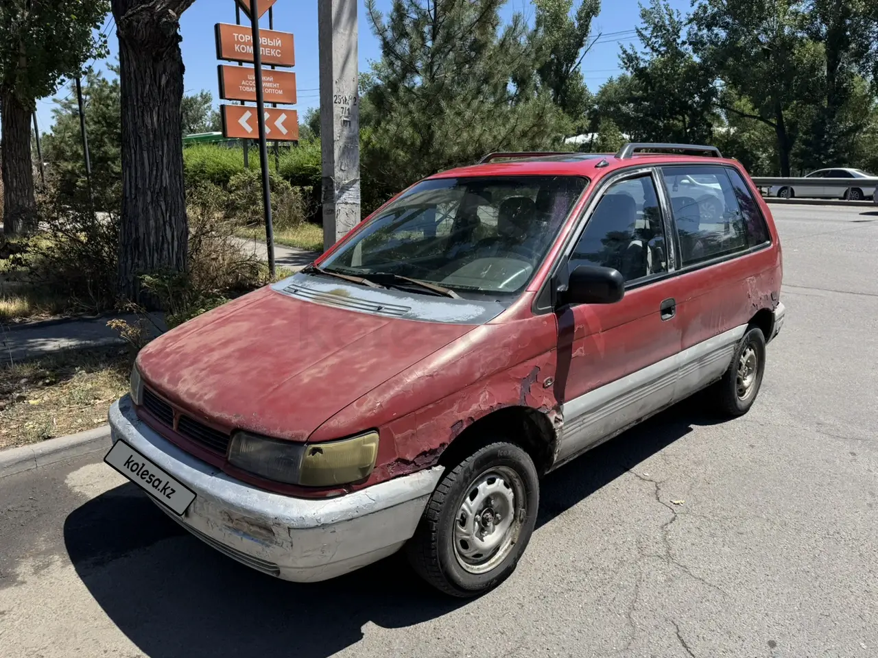Mitsubishi Space Runner, 1993