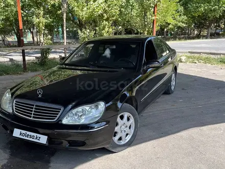 Mercedes-Benz S 320 1999 года за 3 100 000 тг. в Шымкент – фото 9