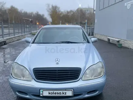 Mercedes-Benz S 320 1998 года за 3 500 000 тг. в Караганда – фото 6