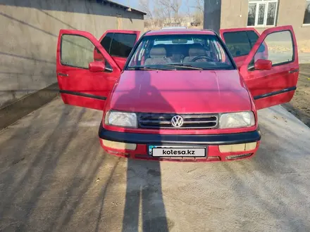 Volkswagen Passat 1994 года за 1 200 000 тг. в Туркестан – фото 4