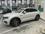 Volkswagen Touareg 2022 года за 30 000 000 тг. в Шымкент