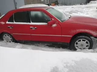 Mercedes-Benz C 180