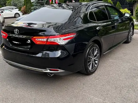 Toyota Camry 2023 года за 15 500 000 тг. в Алматы – фото 4