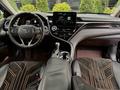 Toyota Camry 2023 годаүшін15 500 000 тг. в Алматы – фото 7