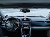 Toyota Camry 2013 года за 7 300 000 тг. в Кульсары – фото 3