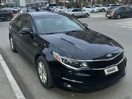 Kia Optima 2018 года за 9 100 000 тг. в Астана