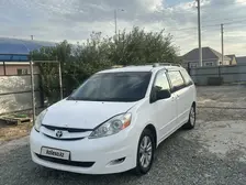 Toyota Sienna, 2005
