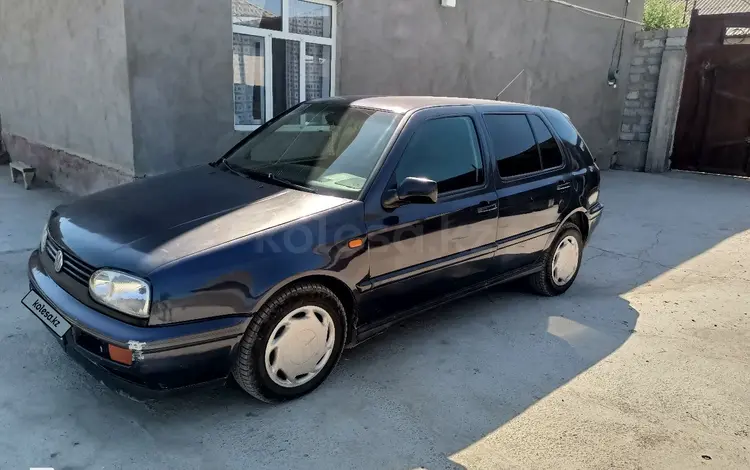Volkswagen Golf 1996 годаүшін2 000 000 тг. в Сарыагаш