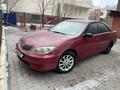 Toyota Camry 2003 годаүшін3 950 000 тг. в Астана – фото 2