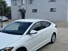 Hyundai Elantra, 2017