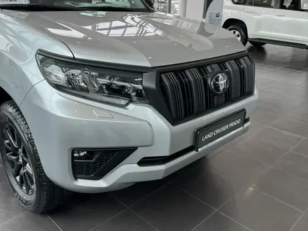 Toyota Land Cruiser Prado 2022 года за 39 000 000 тг. в Алматы – фото 3