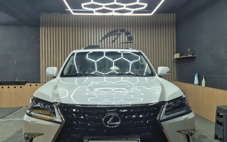 Lexus LX 570 2013 года за 25 500 000 тг. в Алматы