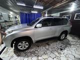 Toyota Land Cruiser Prado 2011 годаfor14 000 000 тг. в Жезказган – фото 2