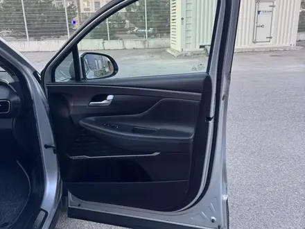 Hyundai Santa Fe 2018 года за 12 500 000 тг. в Шымкент – фото 18
