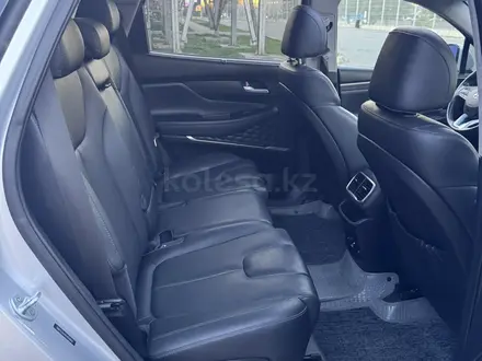 Hyundai Santa Fe 2018 года за 12 500 000 тг. в Шымкент – фото 19