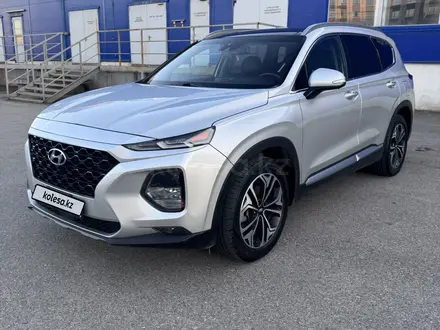 Hyundai Santa Fe 2018 года за 12 500 000 тг. в Шымкент