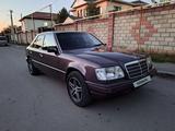 Mercedes-Benz E 200 1994 года за 1 750 000 тг. в Алматы