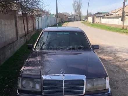 Mercedes-Benz E 220 1993 года за 2 000 000 тг. в Шымкент