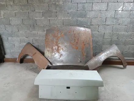Капот за 1 000 тг. в Шымкент