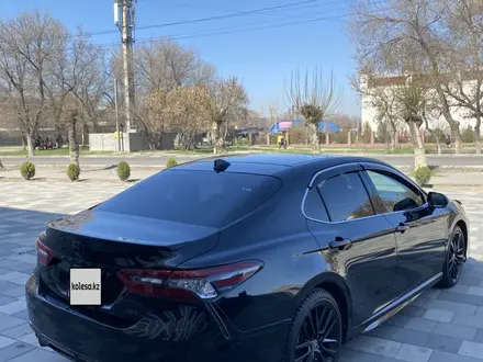 Toyota Camry 2022 года за 13 500 000 тг. в Тараз – фото 9