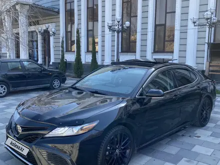 Toyota Camry 2022 года за 13 500 000 тг. в Тараз – фото 4