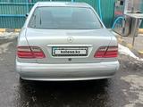 Mercedes-Benz E 200 2001 годаүшін3 500 000 тг. в Павлодар – фото 4