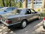 Mercedes-Benz E 260 1988 годаүшін1 700 000 тг. в Алматы – фото 2