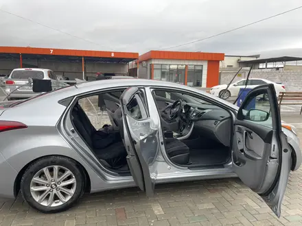 Hyundai Elantra 2015 года за 4 000 000 тг. в Актау – фото 5