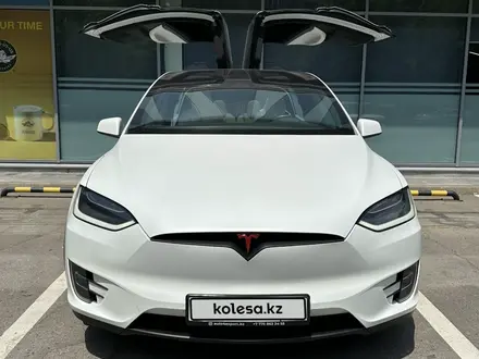Tesla Model X 2018 года за 32 999 000 тг. в Алматы – фото 3