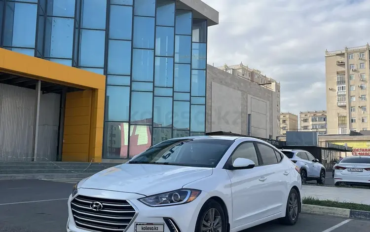 Hyundai Elantra 2017 года за 4 000 000 тг. в Актау