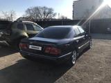 Mercedes-Benz E 320 1998 года за 4 500 000 тг. в Караганда – фото 3