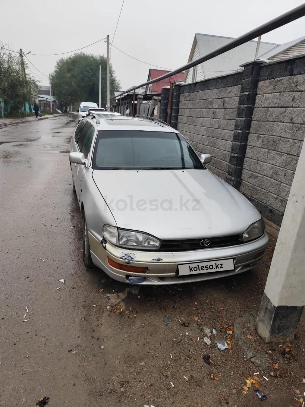 Toyota Camry 1993 г.