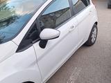 Ford Fiesta 2017 года за 4 500 000 тг. в Актобе – фото 4