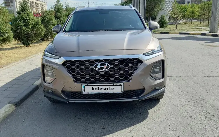 Hyundai Santa Fe 2020 годаүшін16 200 000 тг. в Караганда