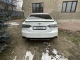 Toyota Camry 2021 года за 15 000 000 тг. в Алматы – фото 2