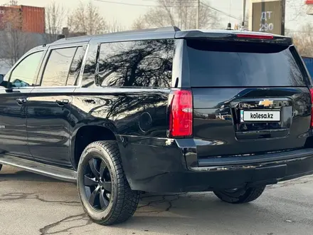 Chevrolet Suburban 2017 года за 35 000 000 тг. в Алматы – фото 11