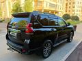 Toyota Land Cruiser Prado 2022 года за 34 200 000 тг. в Алматы – фото 16